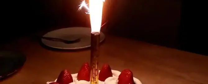 Verspätet aber doch kommt hier unser kurisumasu kekki - unser Weihnachtskuchen mit Erdbeeren.