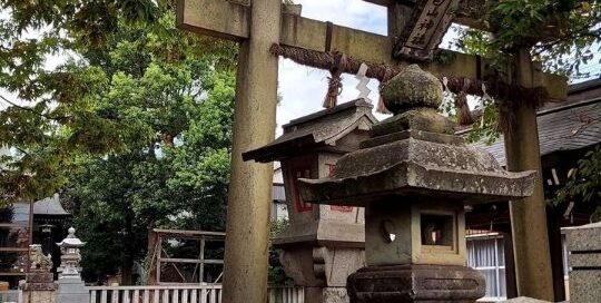 Japanische Torbögen, auch Tori genannt, sind Symbolbilder für Japan.