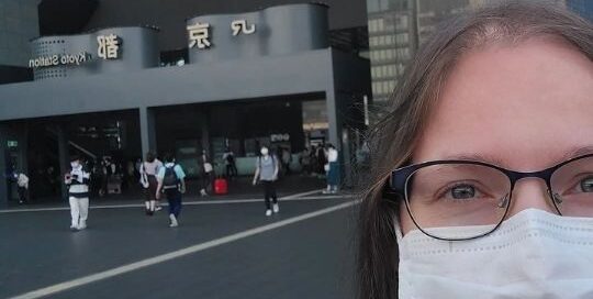Endlich kann Manuela Ito-Loidl ihren Kurztrip nach Kyoto antreten.