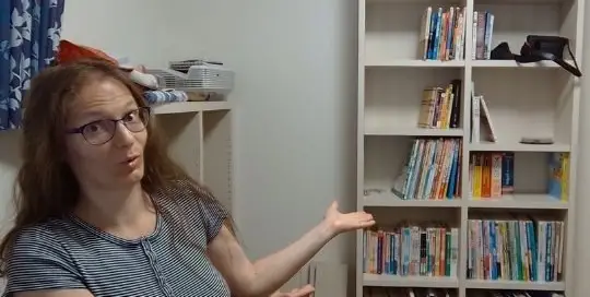 Manuela Ito-Loidl wohnt nun in Japan und endlich sind auch ihre Bücher in der japanischen Stadt Fukui angekommen.