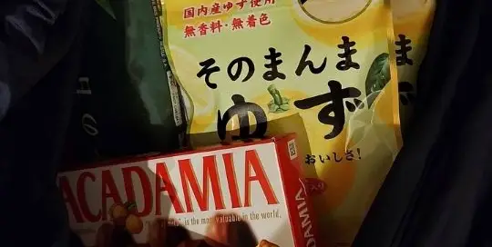 Die Gewinner des Gewinnspieles von japanischlernen.at wurden ausgelost und dürfen sich über japanische Süßigkeiten freuen.