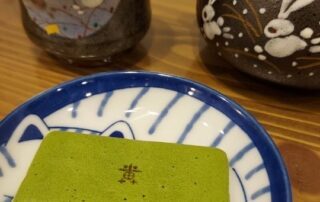 Auch in Japan gibt es Katzenzungen, welche jedoch mit Matcha-Geschmack ist.