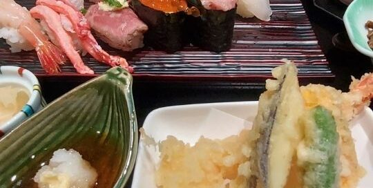 Die japanische Küche beinhaltet wunderbare japanische Speisen, welche die reinste Gaumenfreude sind.