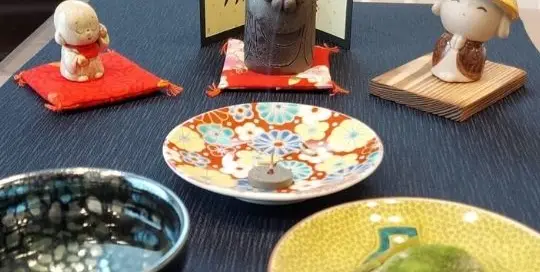 Ein Altar um den Toten zu gedenken gehört zu den Bräuchen in Japan.