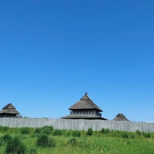 Der historische Park Yoshinogari zeigt ein japanisches Dorf in der Yayoizeit.