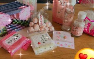 Das erste Kirschblütenpaket von meinem Gewinnspiel bezüglich dem Japanischbuch 'Japanisch für Anfänger' von Manuela Ito-Loidl ist angekommen.