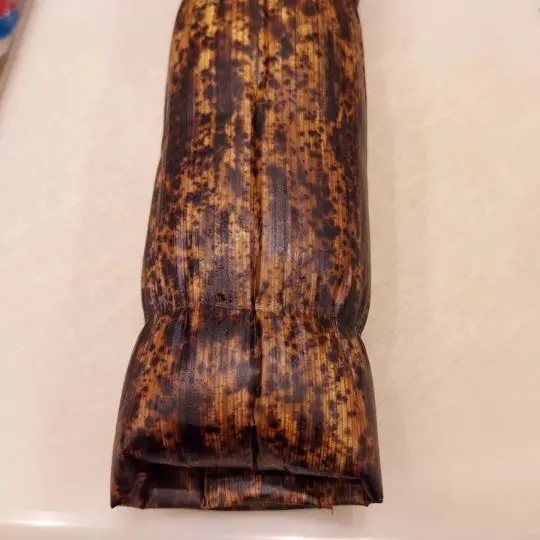 Gedämpfte(蒸しmushi) rote Bohnenpaste mit Maroni(栗kuri), perfekt für die aktuelle Jahreszeit