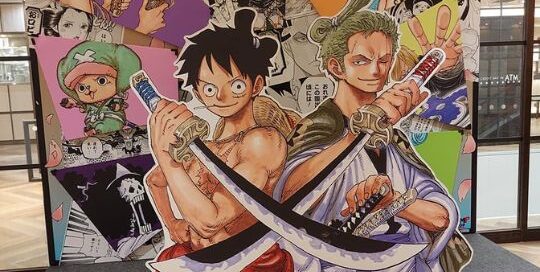 Auf einer Ausstellung in Fukui durften Manuela Ito-Loidl und ihre Familie unter anderem Bilder von Jujutsu Kaisen und One Piece bewundern.