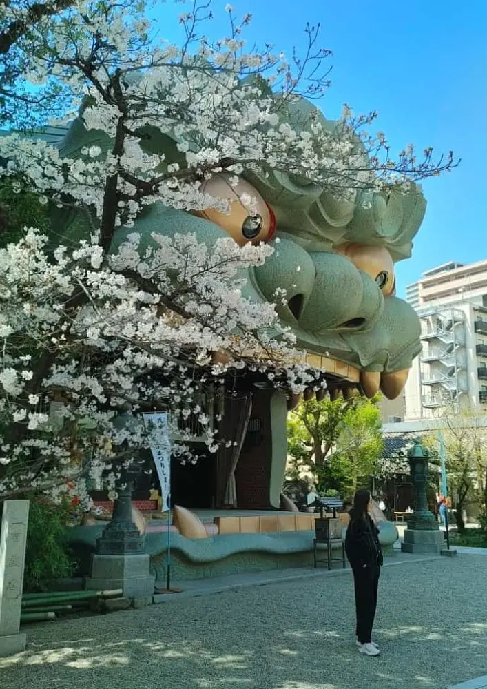 Mary von japanischlernen.at besucht gerade Osaka und erzählt dir über diese wunderbare Stadt in Japan.