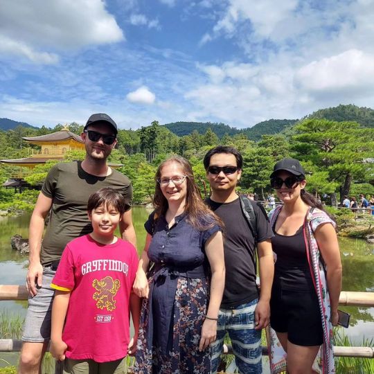 Ich spiel grad ein bisschen Reiseführer der Grund: mein Bruder und seine Freundin sind grad hier - auf ihrer ersten Japanreise!